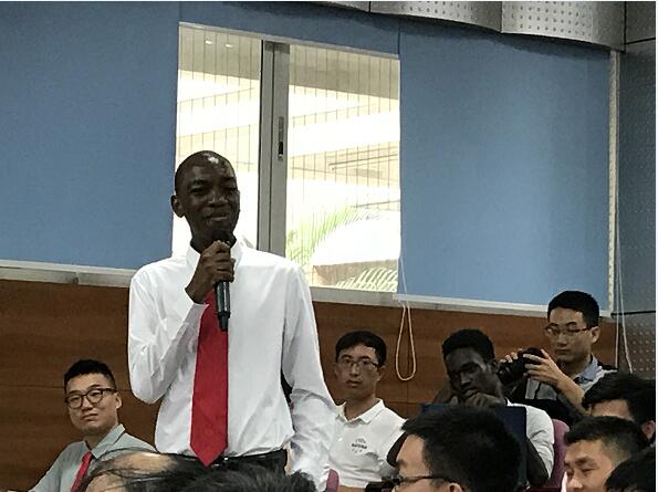 聚也依依,散也依依 ——地球科学与工程学院2017届毕业欢送会圆满完成